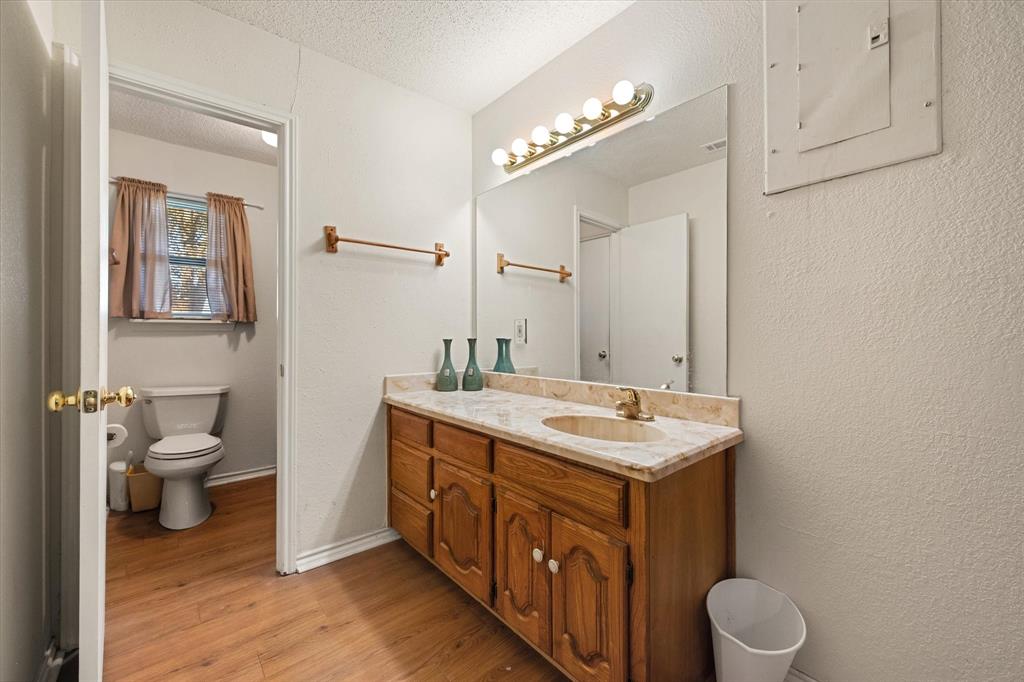 353 Brazier Road, Ennis, TX 75119