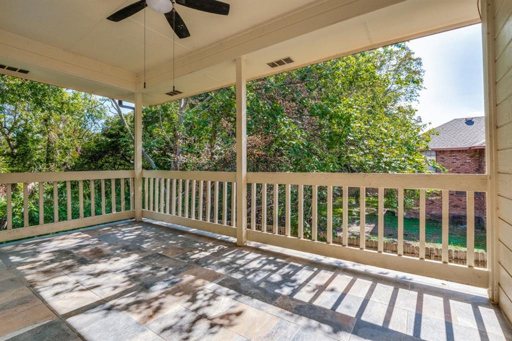 553 Ten Mile Drive, DeSoto, TX 75115
