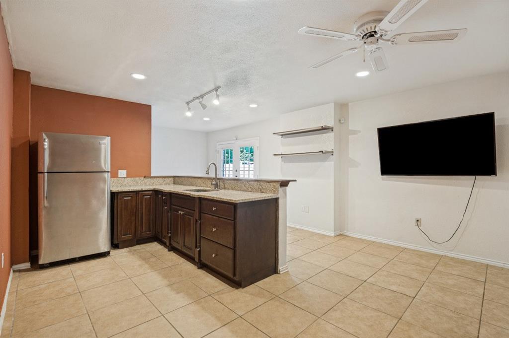 553 Ten Mile Drive, DeSoto, TX 75115 553 Ten Mile Drive, DeSoto, TX 75115