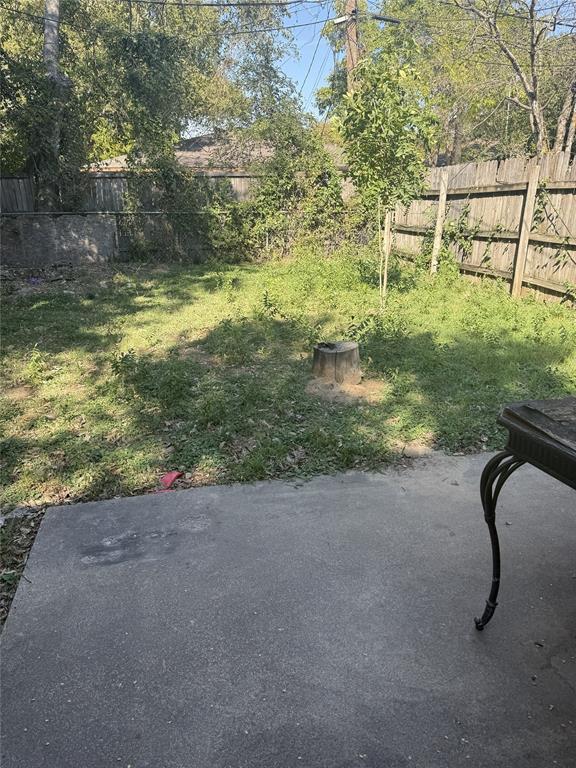 809 E 6th Street, Irving, TX 75060 809 E 6th Street, Irving, TX 75060