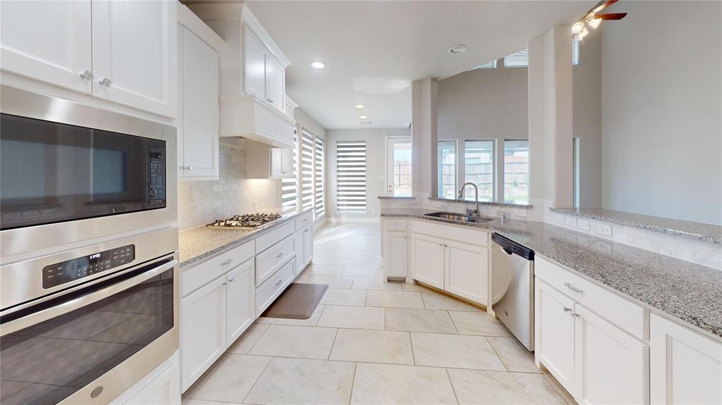 965 Canterbury Lane, Forney, TX 75126