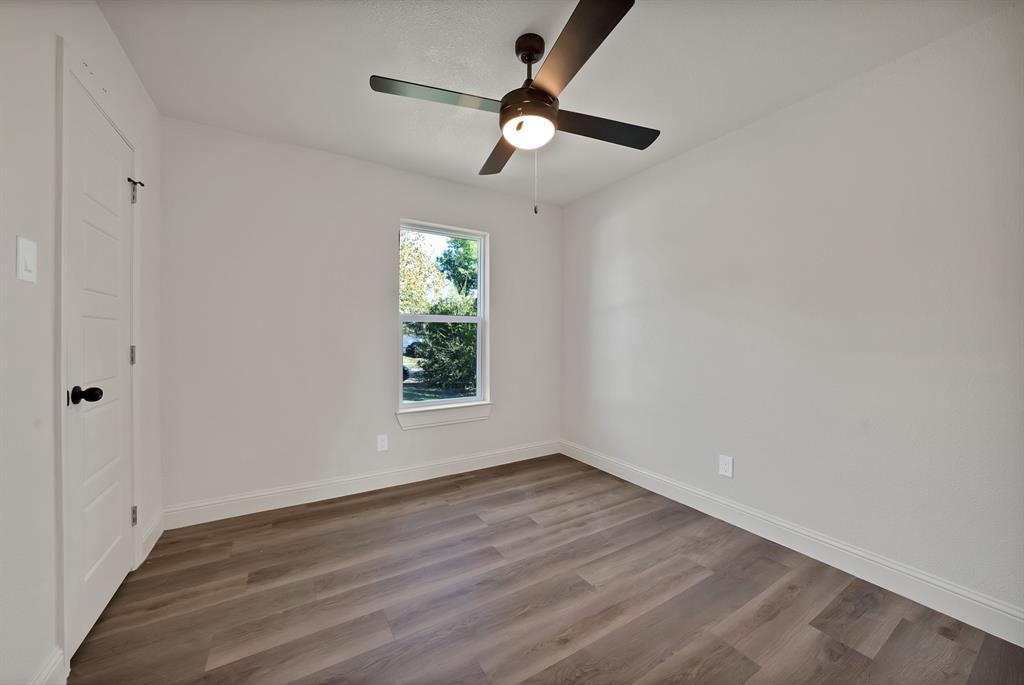 858 Lexington Drive, Lancaster, TX 75134
