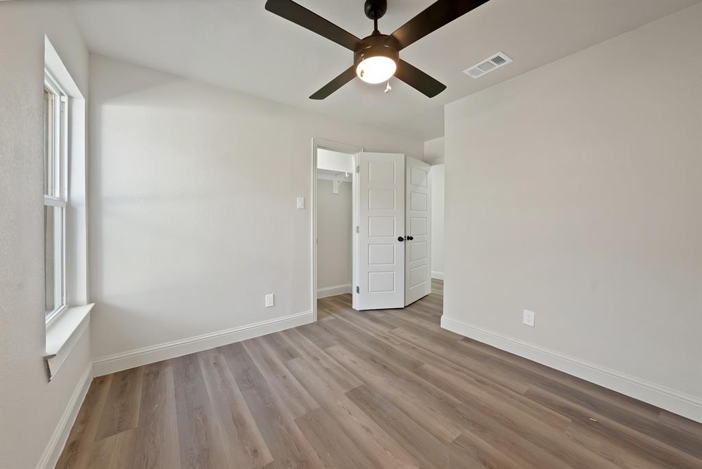 858 Lexington Drive, Lancaster, TX 75134