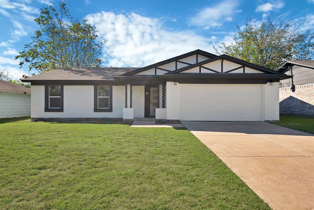 858 Lexington Drive, Lancaster, TX 75134