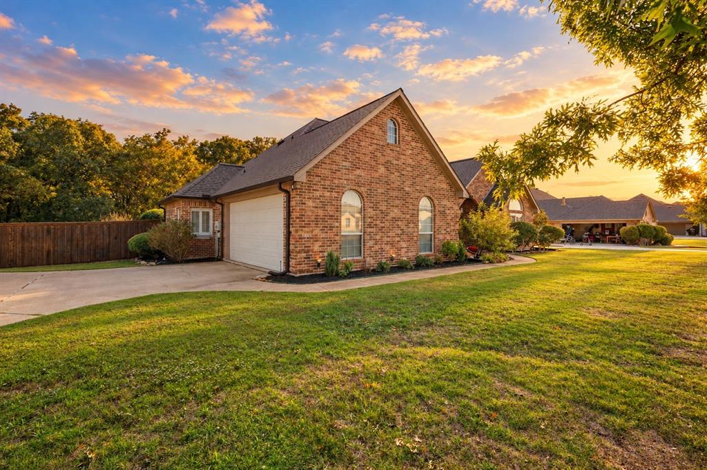 2857 Mallard Drive, Greenville, TX 75402 2857 Mallard Drive, Greenville, TX 75402