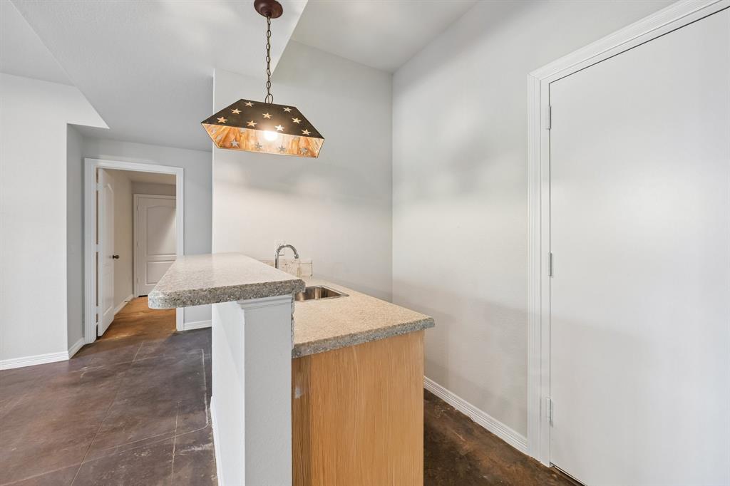 2209 Somerset, Midlothian, TX 76065