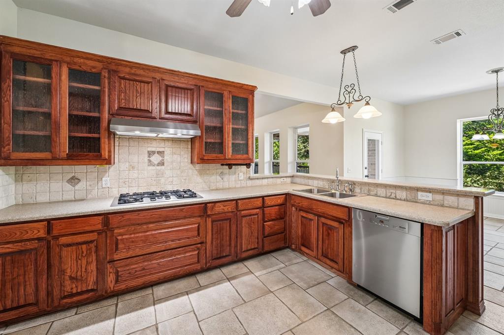 2209 Somerset, Midlothian, TX 76065