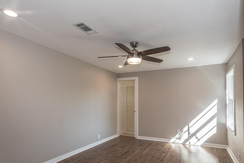 3074 Valwood Parkway, Farmers Branch, TX 75234