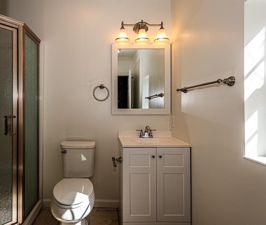 3074 Valwood Parkway, Farmers Branch, TX 75234
