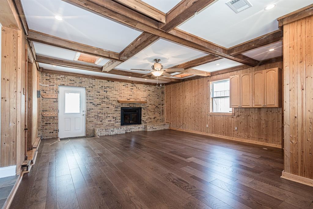 3074 Valwood Parkway, Farmers Branch, TX 75234
