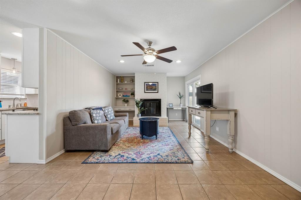 10621 Mapleridge Drive, Dallas, TX 75238 10621 Mapleridge Drive, Dallas, TX 75238