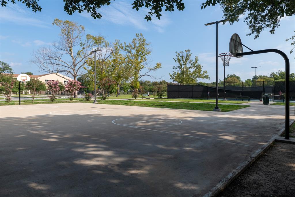 4514 victor, Dallas, TX 75246