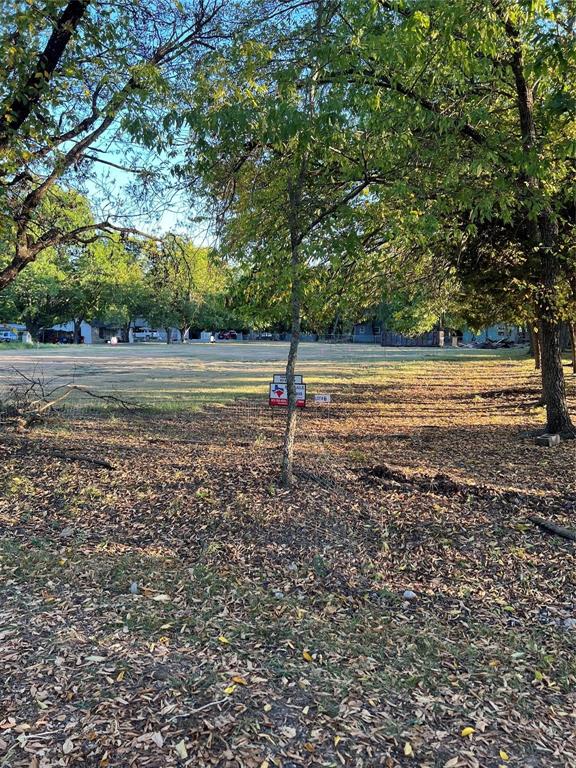 312 Davis St., Farmersville, TX 75442
