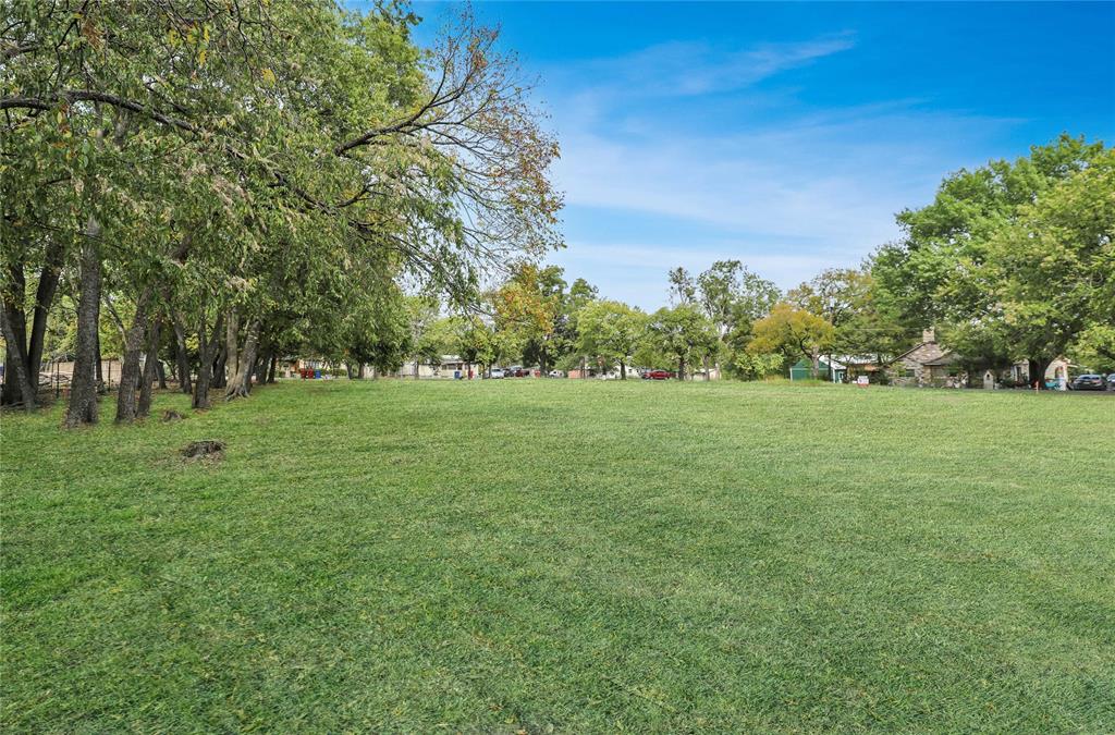 312 Davis St., Farmersville, TX 75442