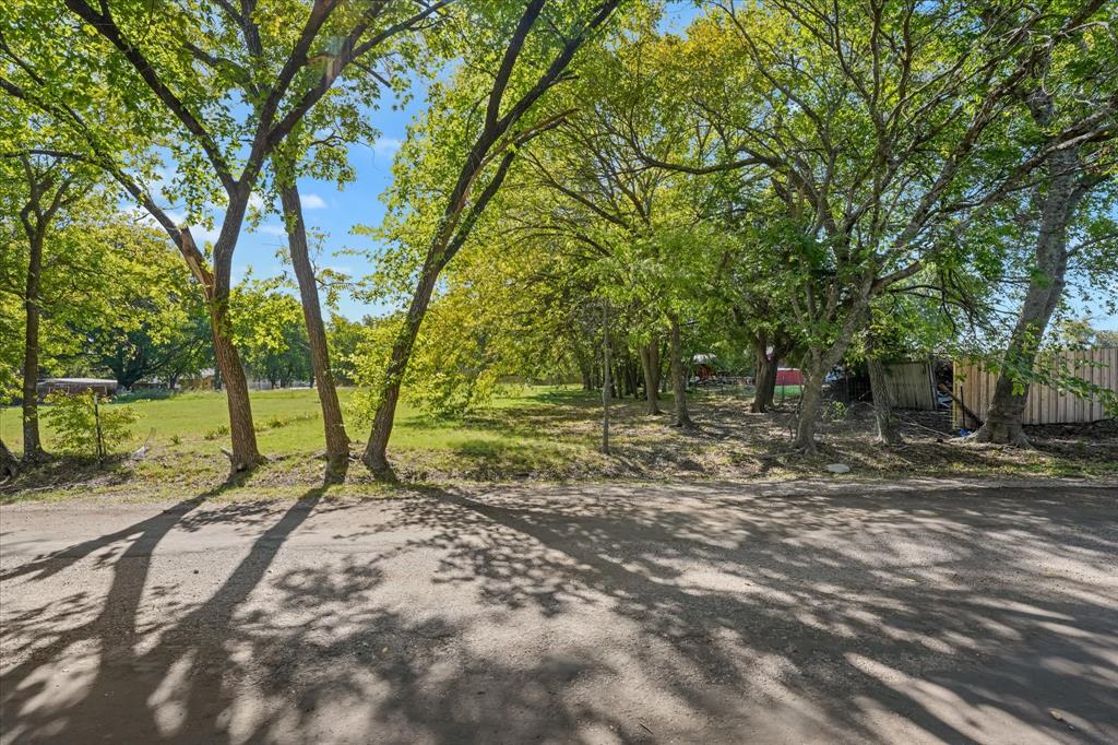 312 Davis St., Farmersville, TX 75442