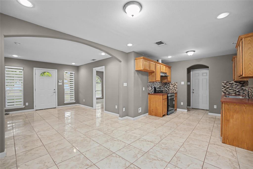 121 Little Street, Wilmer, TX 75172