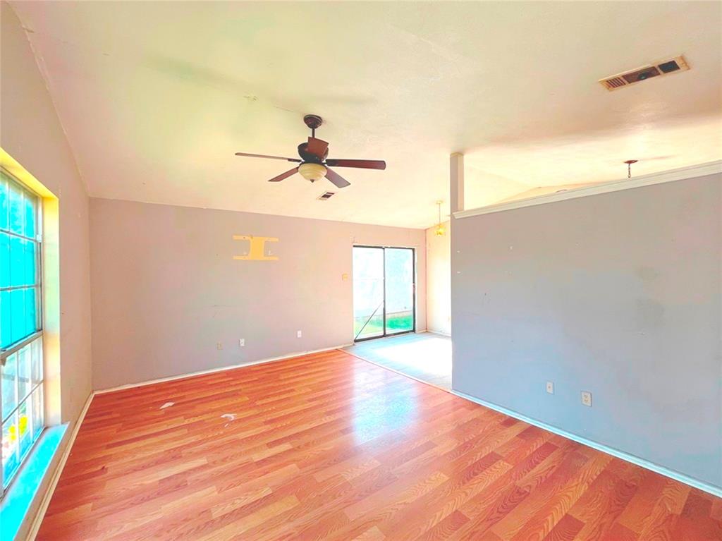 9963 Cedar Mountain Circle, Dallas, TX 75217 9963 Cedar Mountain Circle, Dallas, TX 75217