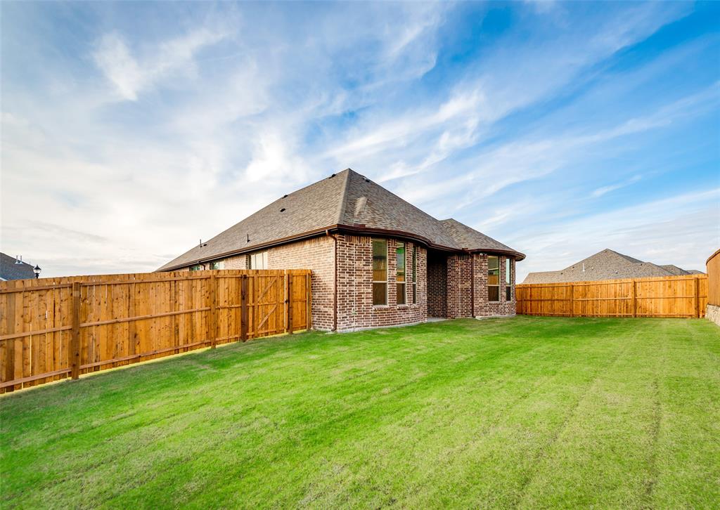 600 England Street, Fate, TX 75189