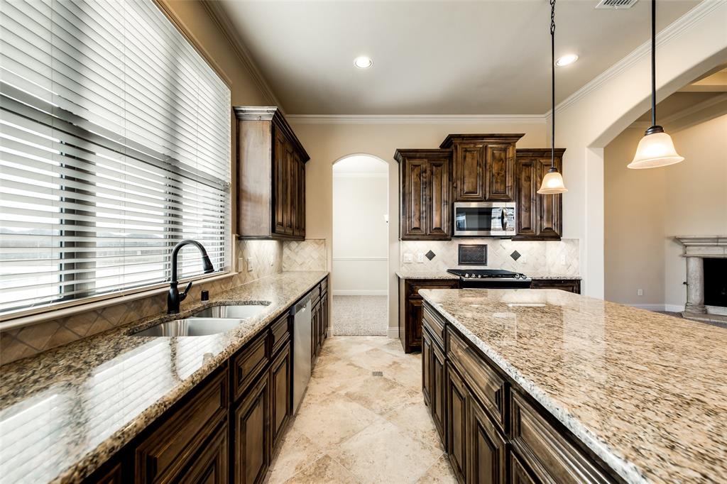600 England Street, Fate, TX 75189