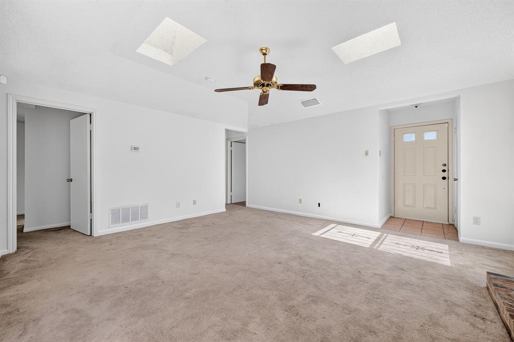 1413 Natchez Trace, Mesquite, TX 75149