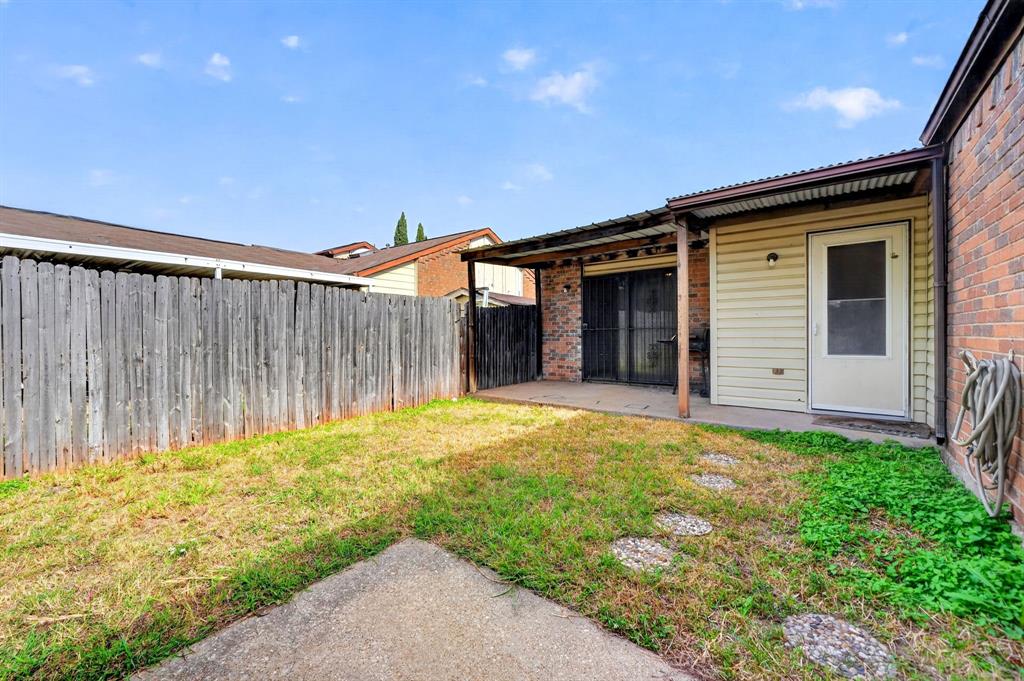 1413 Natchez Trace, Mesquite, TX 75149