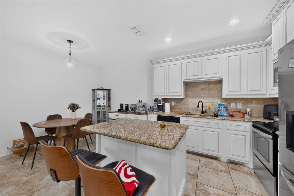 6606 Windward View Drive, Rowlett, TX 75088