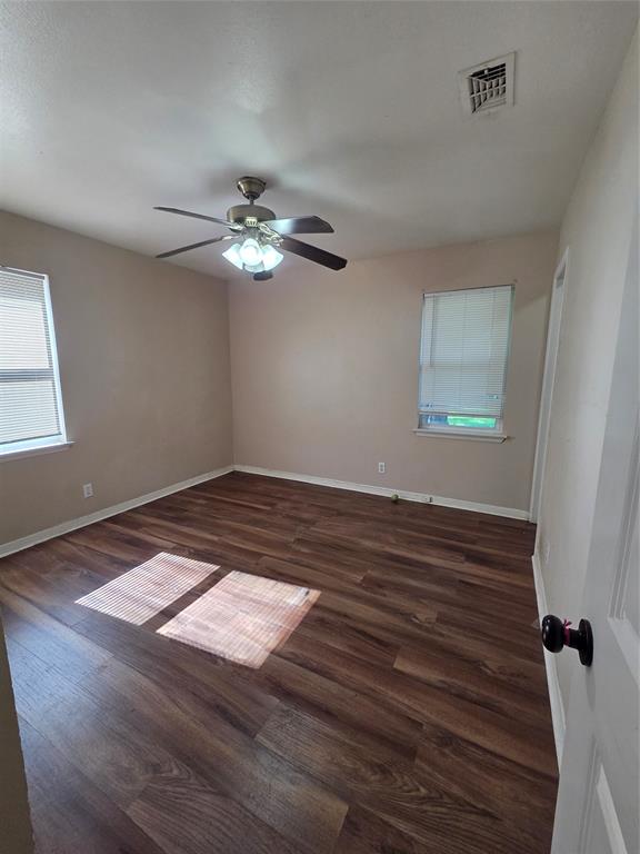 304 S Joyce Street, Lacy Lakeview, TX 76705 304 S Joyce Street, Lacy Lakeview, TX 76705