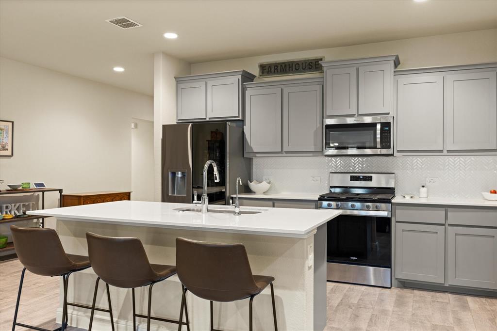 4119 Cornerstone Circle, Granbury, TX 76048