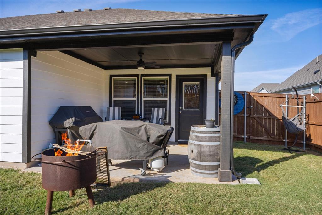 4119 Cornerstone Circle, Granbury, TX 76048
