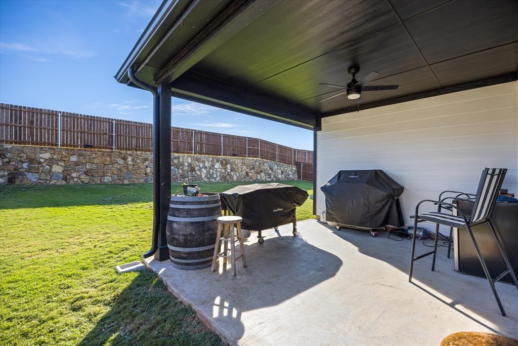 4119 Cornerstone Circle, Granbury, TX 76048