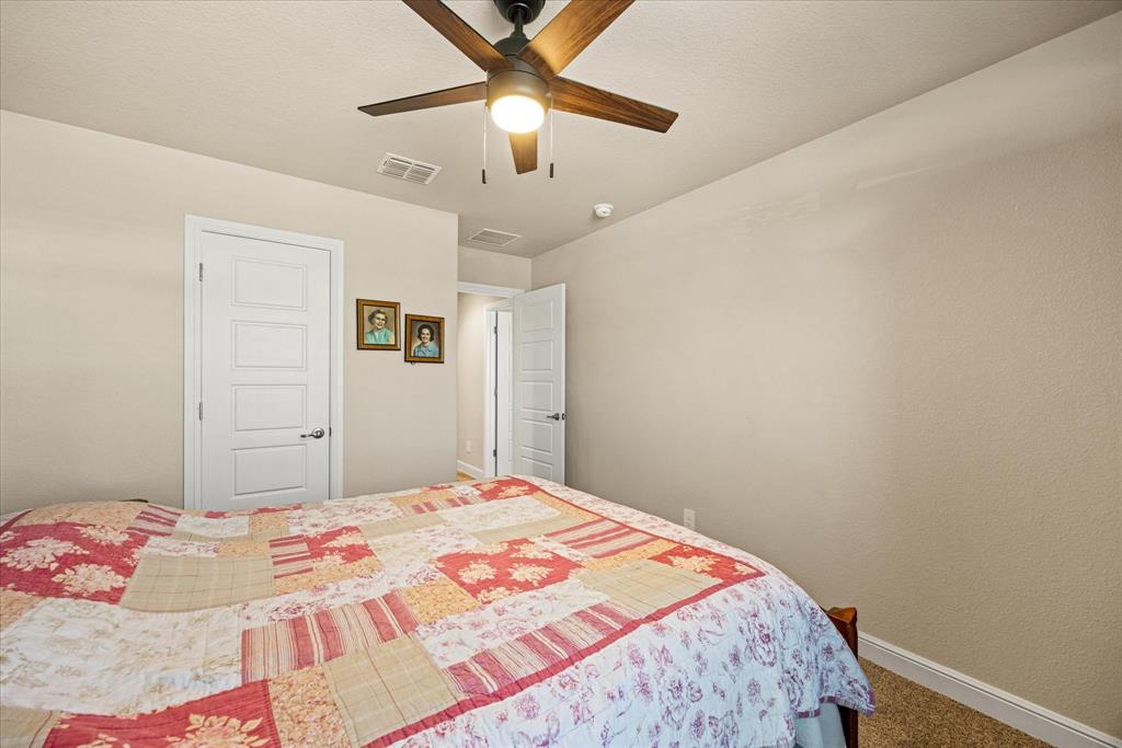 4119 Cornerstone Circle, Granbury, TX 76048