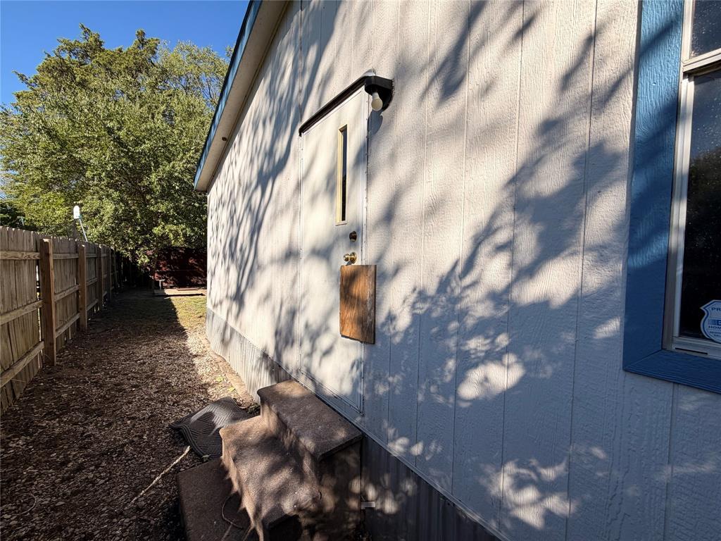 704 Lazy Springs Drive, Red Oak, TX 75154 704 Lazy Springs Drive, Red Oak, TX 75154