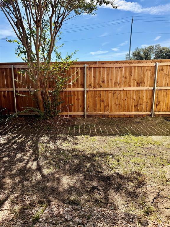 4146 Towngate Boulevard, Garland, TX 75041