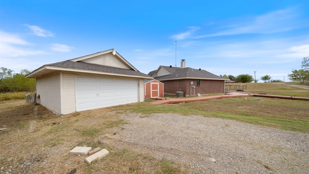 8935 Bluebonnet Drive, Scurry, TX 75158