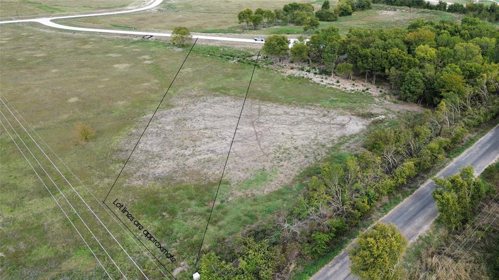 000 Bovine Court, Oak Leaf, TX 75154