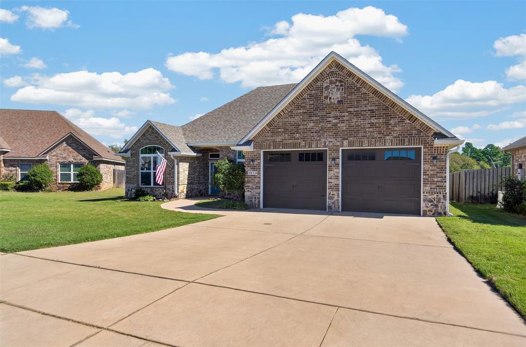 1513 White Bear Trail, Lindale, TX 75771