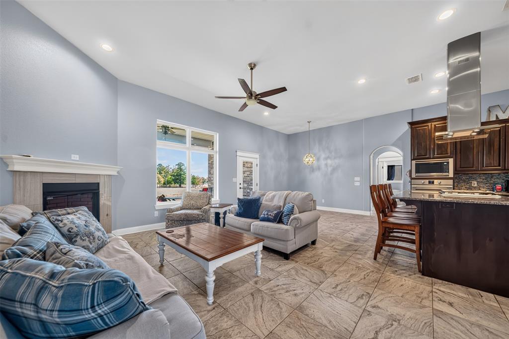 1513 White Bear Trail, Lindale, TX 75771