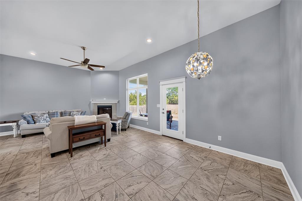 1513 White Bear Trail, Lindale, TX 75771