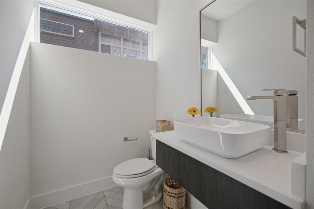 1865 Summit Avenue, #105, Dallas, TX 75206