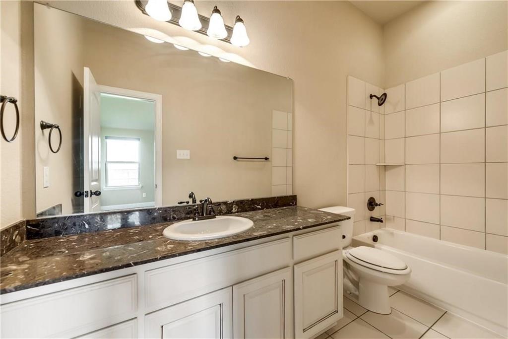 423 Florence Drive, Fate, TX 75087