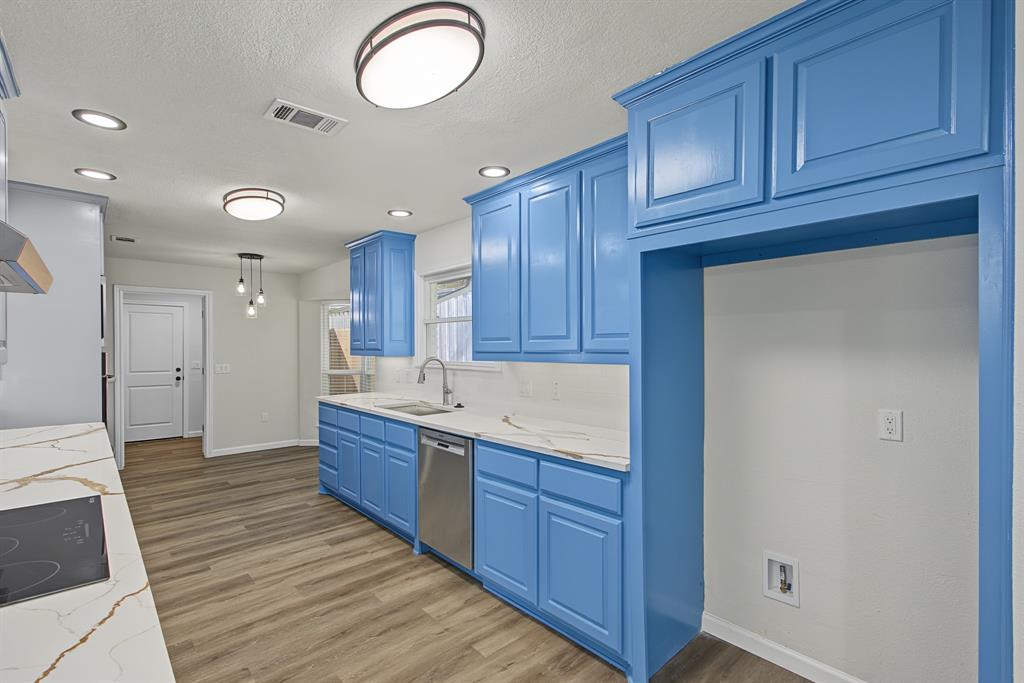 10219 Echo Ridge Court, Dallas, TX 75243 10219 Echo Ridge Court, Dallas, TX 75243