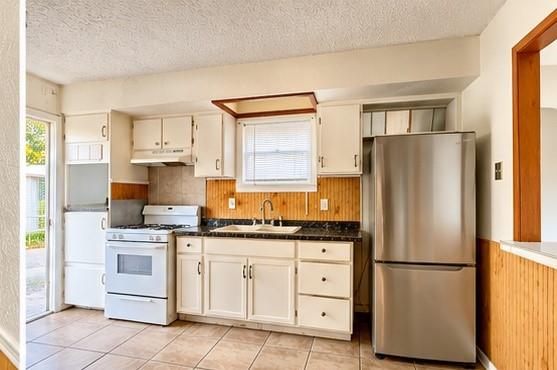 2919 Lourdes Street, Dallas, TX 75211