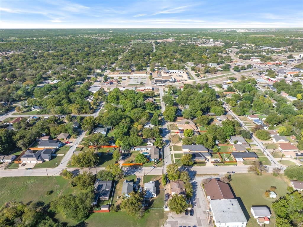 918 N Jefferson Street, Lancaster, TX 75146
