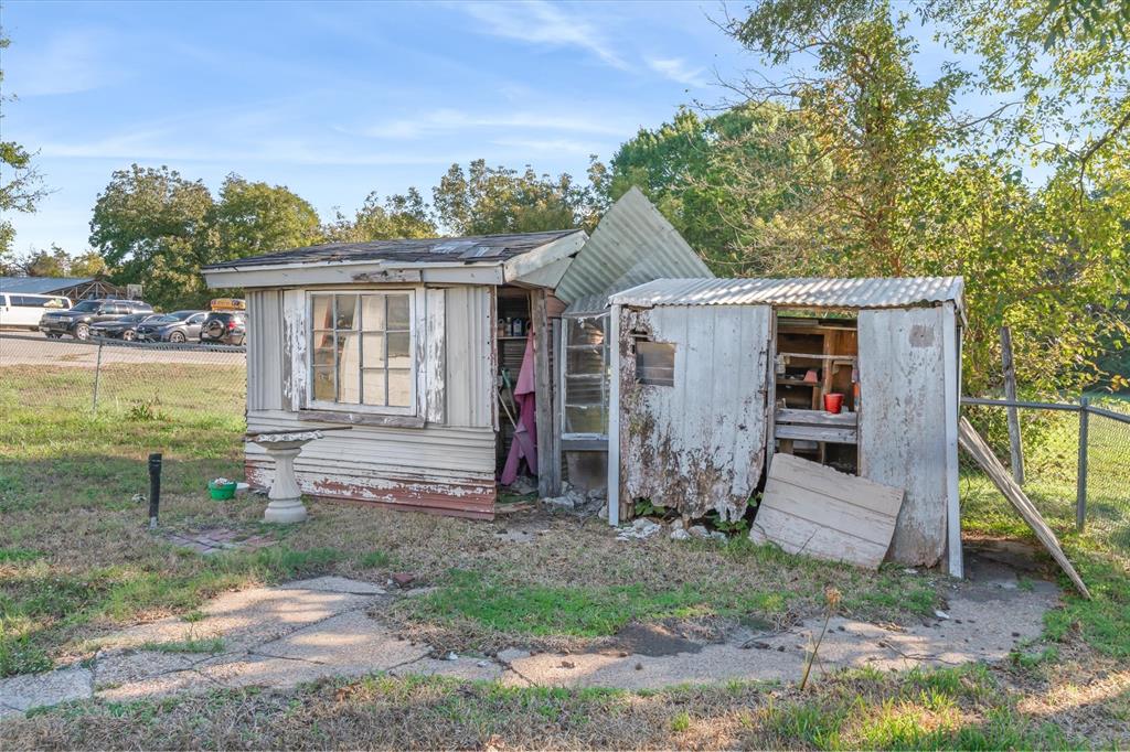 918 N Jefferson Street, Lancaster, TX 75146
