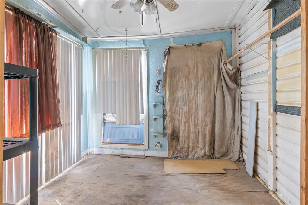 918 N Jefferson Street, Lancaster, TX 75146