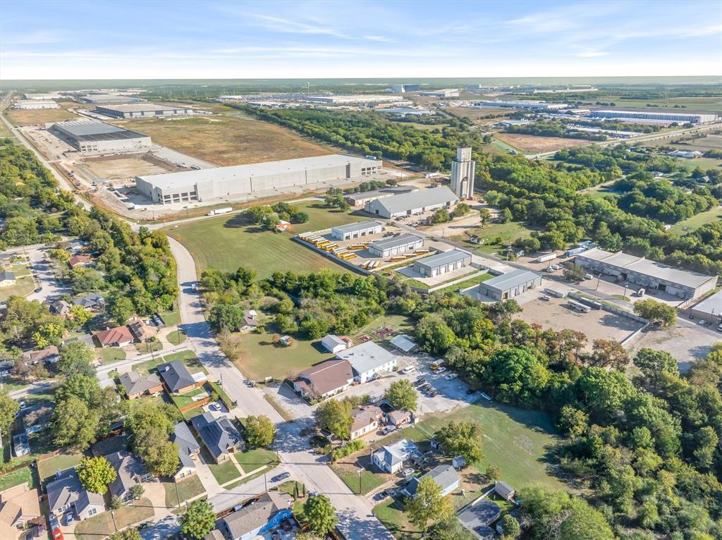 918 N Jefferson Street, Lancaster, TX 75146