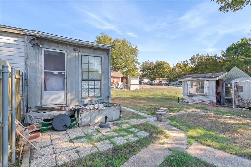 918 N Jefferson Street, Lancaster, TX 75146