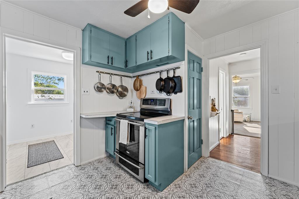608 Johnson Drive, McGregor, TX 76657