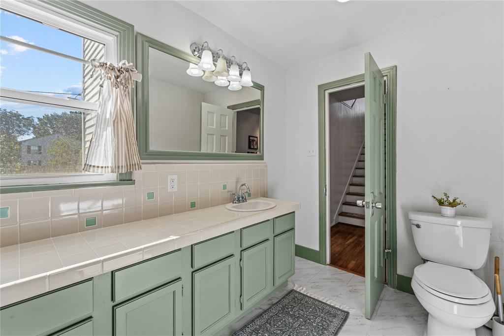 608 Johnson Drive, McGregor, TX 76657