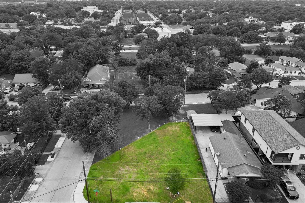 3305 Brantley Street, Dallas, TX 75212 3305 Brantley Street, Dallas, TX 75212